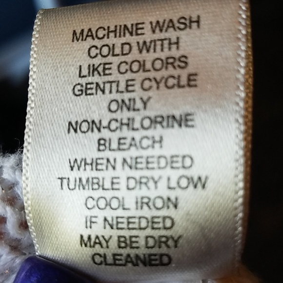 JohnPaulRichard White w/silver Sweater - Picture 7 of 7